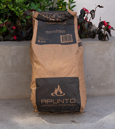 LEN001_Bolsa-de-Carbón-6-Kg-Quebracho-Blanco_LEÑA_02