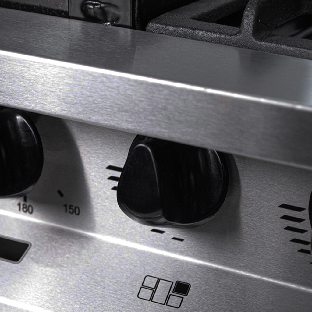 Cocina industrial con puerta de vidrio y plancheta 76cm - Kokken