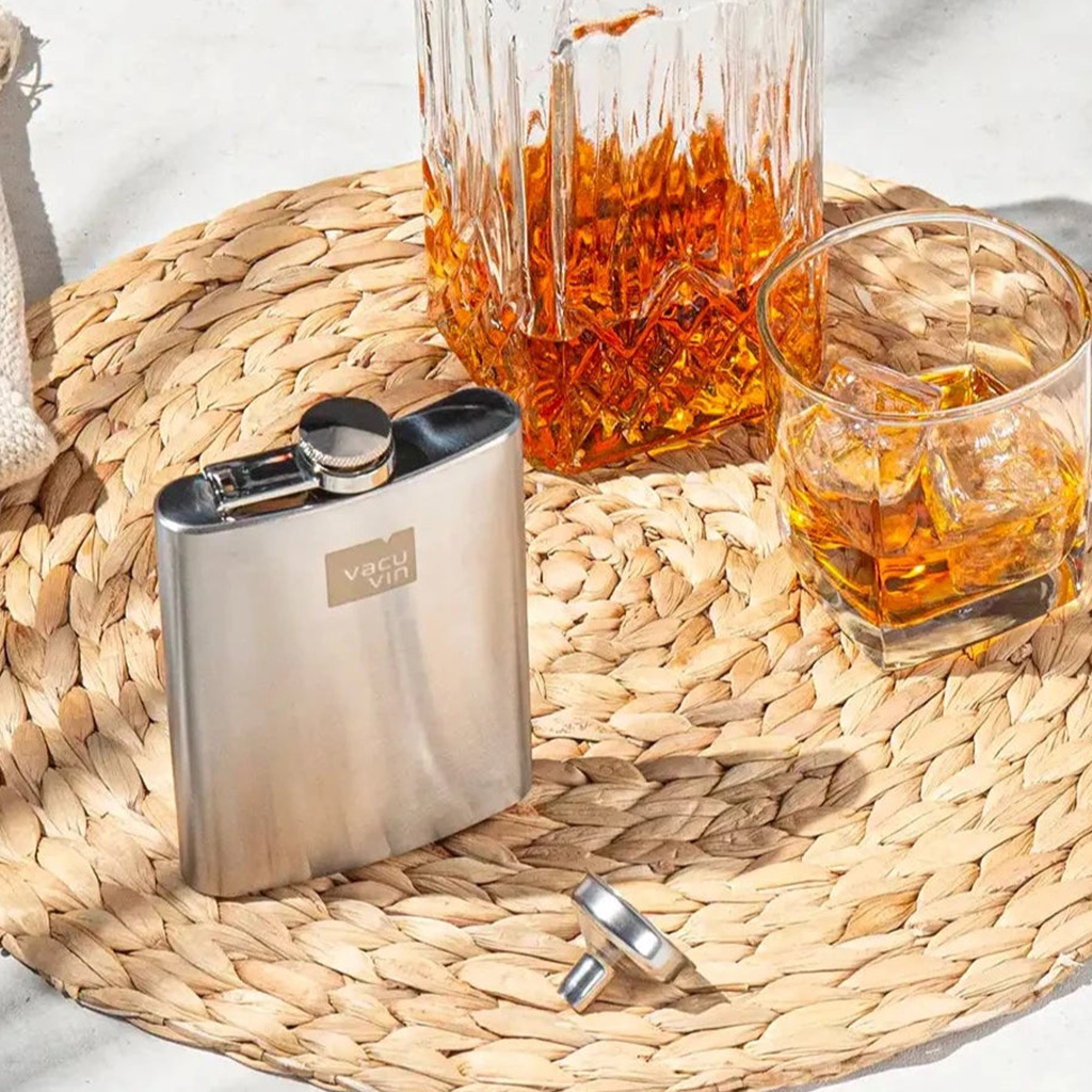 Petaca con embudo Inox