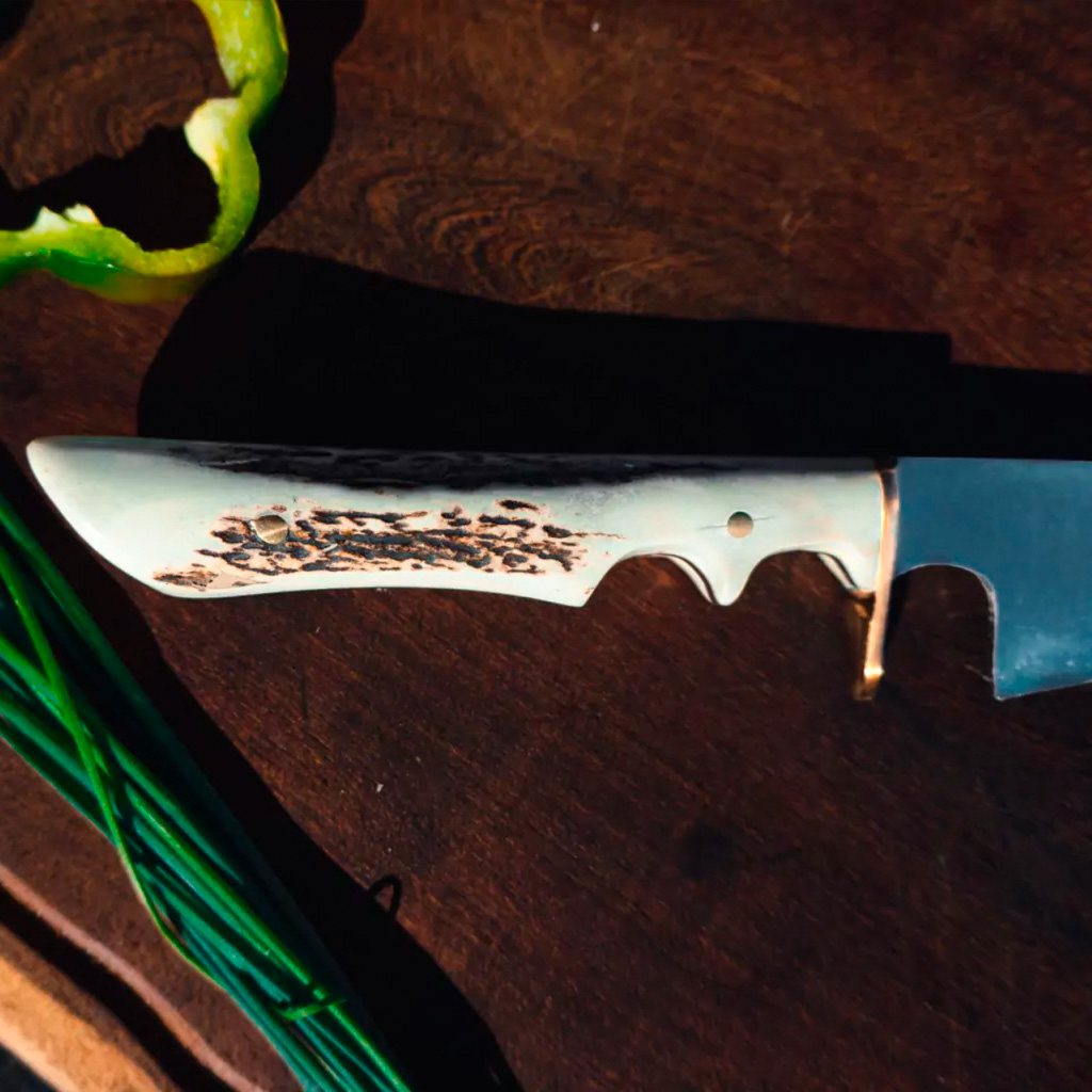 CAM007_cuchillo_03.webp