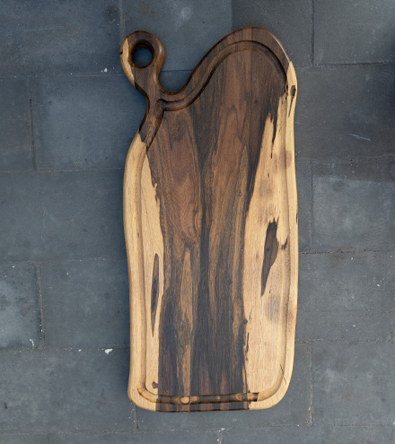 Tablas de madera chicas con y sin manija de hierro