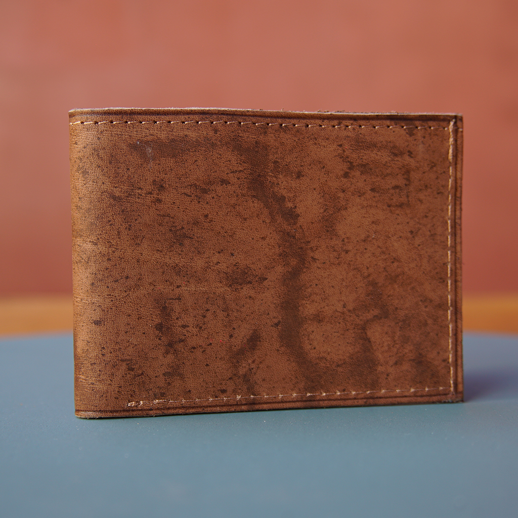 Billetera lisa con divisiones interiores