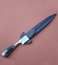 Cuchillo de acero damasco +VG10, cabo de asta de vaca y alpaca