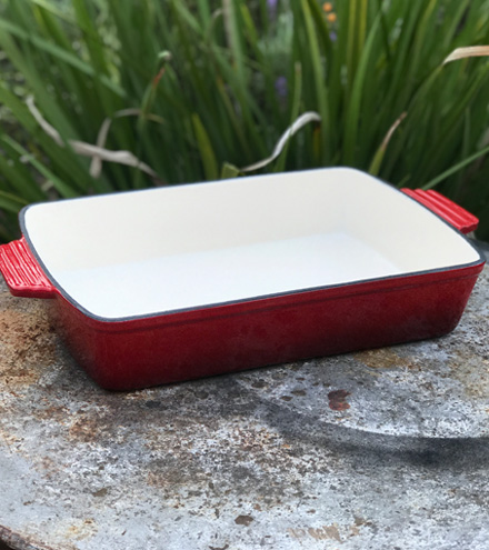 [AXN026] Fuente rectangular de hierro fundido esmaltada rojo velvet