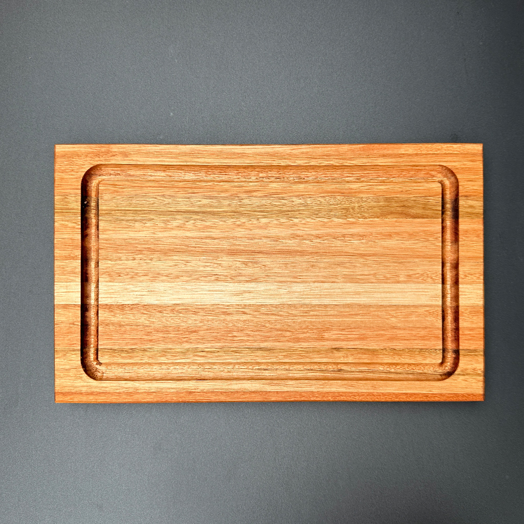 Tabla de madera de Grandis - 30x48 18mm
